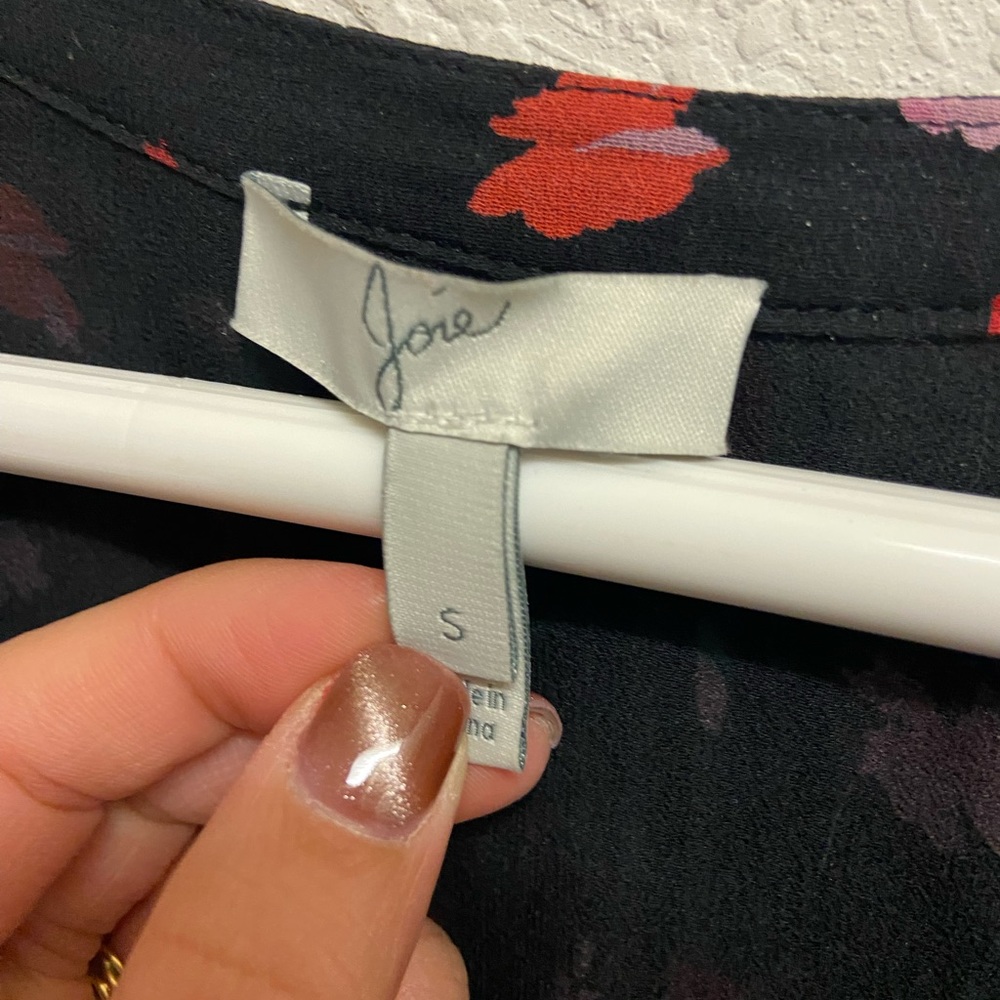 Joie Gontilda Silk Floral Long-Sleeve Top - Picture 6 of 10